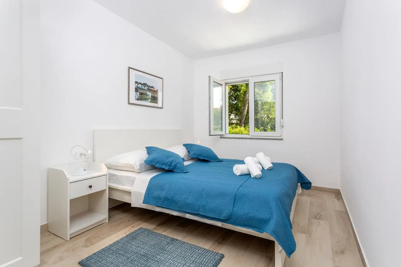 Holiday House Bibi Punat Croatia