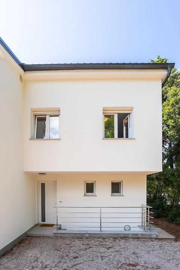Holiday House Bibi Punat Croatia